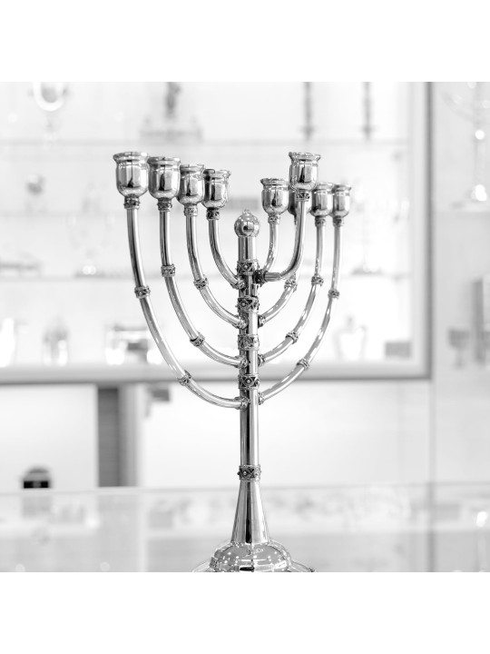 חנוכייה בעיצוב פיליגרן קלאסי בעבודת יד, מתנות לחנוכה, ישראל